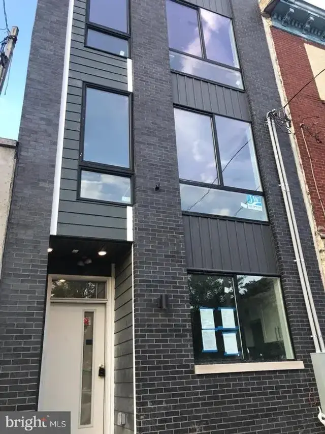 2409 W Ridge Ave, Philadelphia