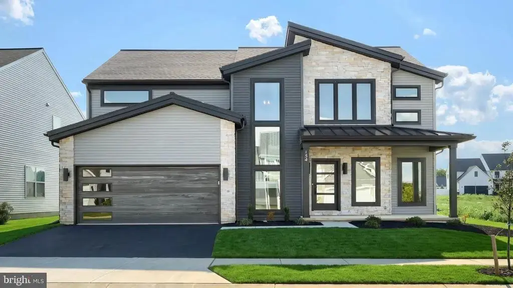 154 Sunrise Ln, EPHRATA