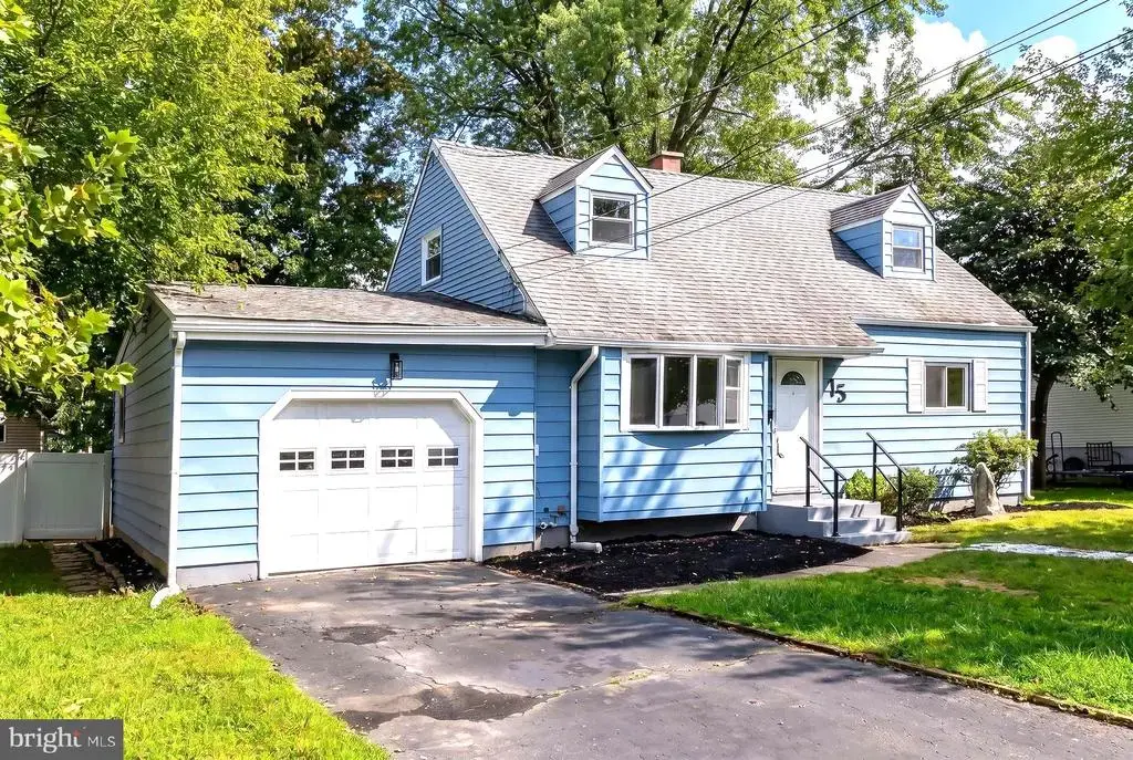 15 Francine Dr, TRENTON