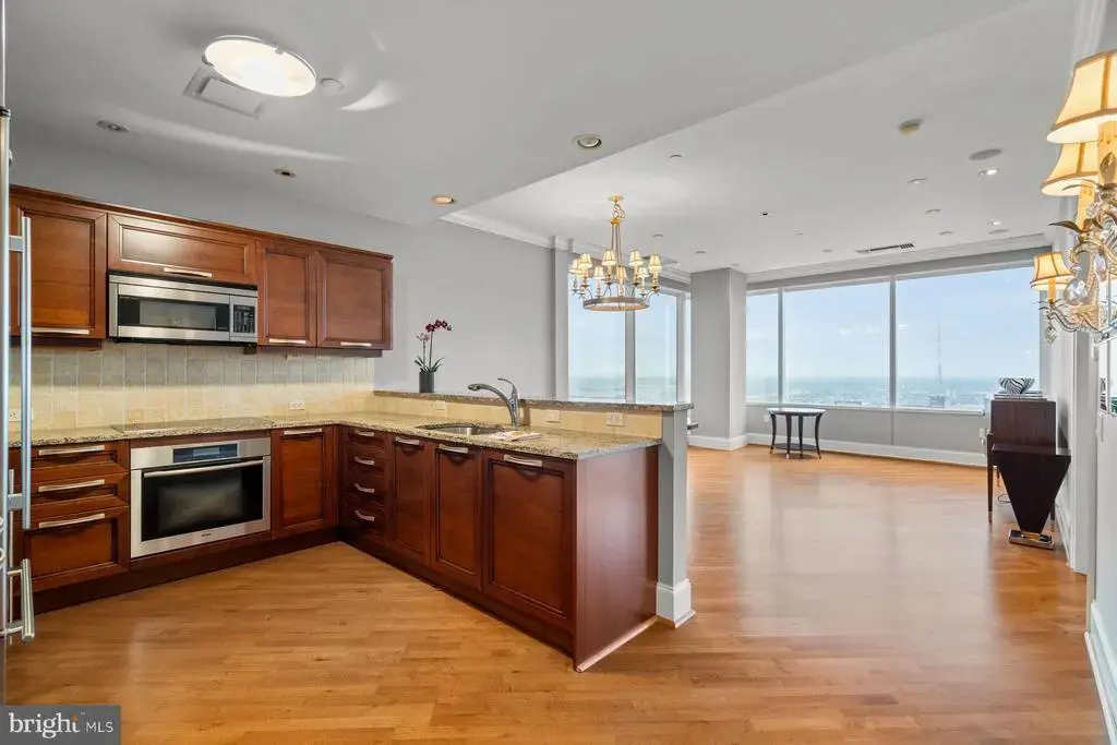 50 S 16th St #4407, PHILADELPHIA