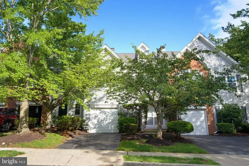 302 Aqueduct Dr, NORTH WALES