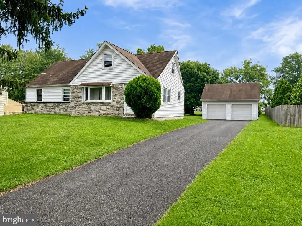 222 Holly Hill Rd, RICHBORO