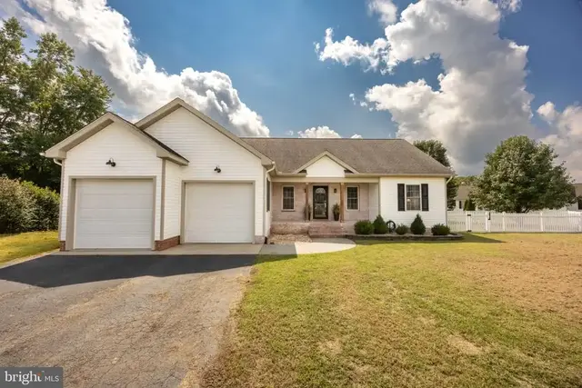 7216 Etonian Ct, Pittsville