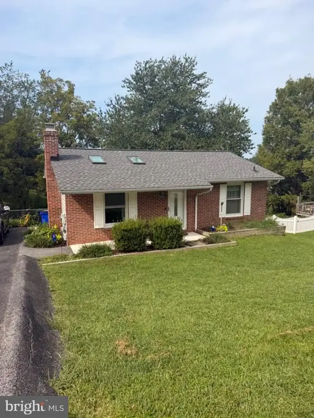 4 Donalds Ln, MOUNT AIRY