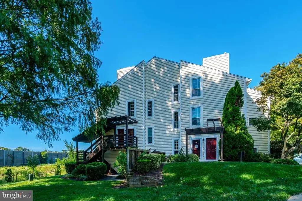 10107 Oakton Terrace Rd, OAKTON