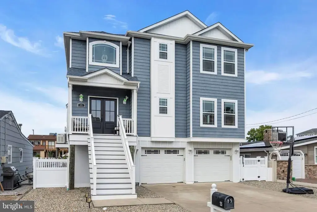 25 Sunrise Way, TOMS RIVER