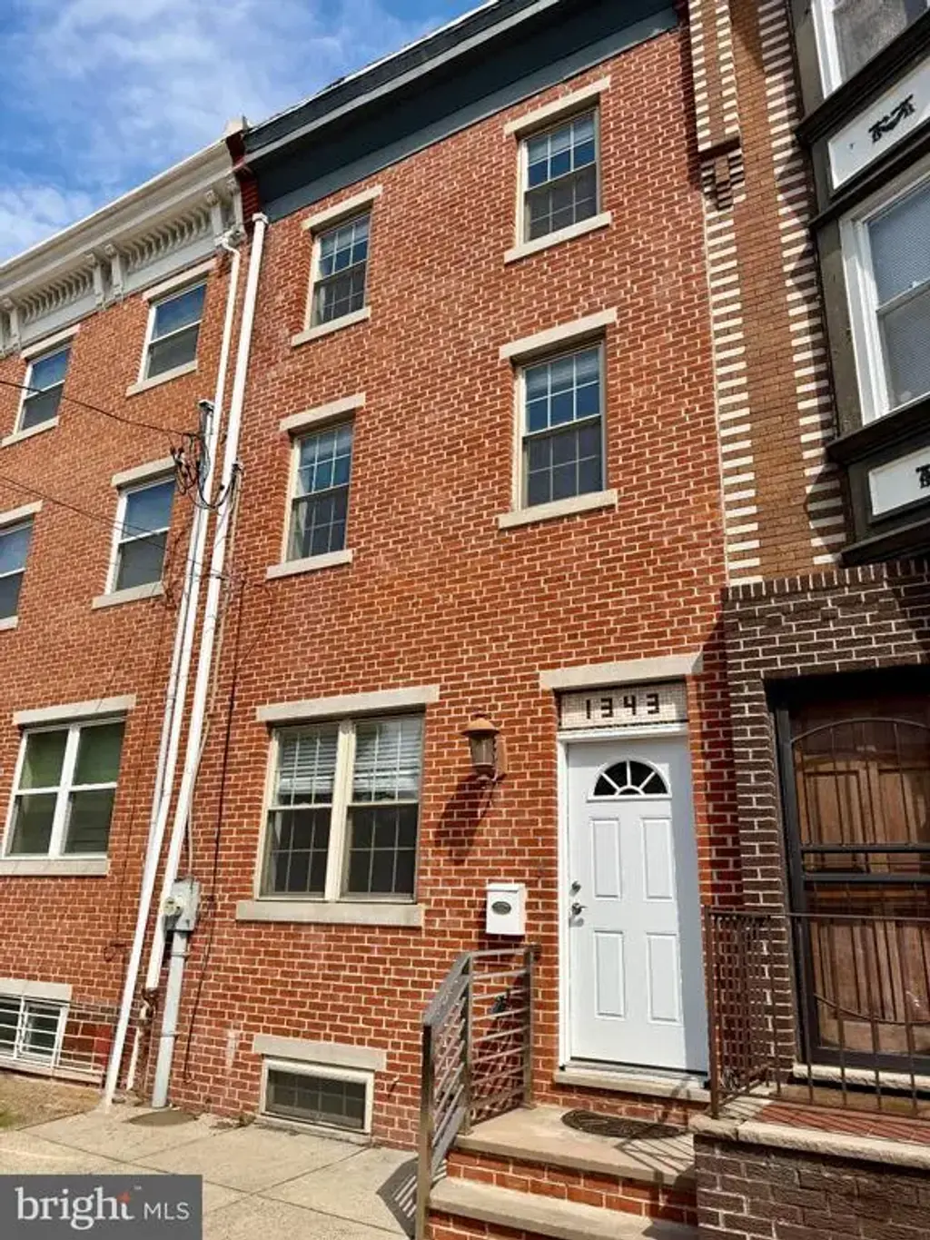 1343 Christian St, PHILADELPHIA