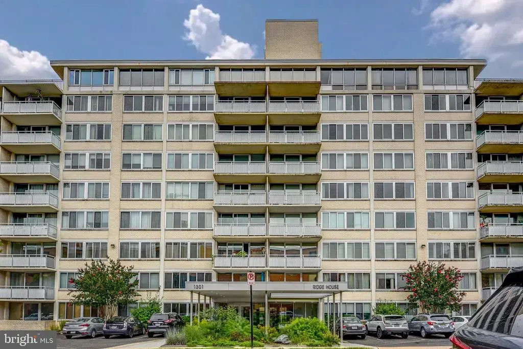 1301 S Arlington Ridge Rd S #310, ARLINGTON