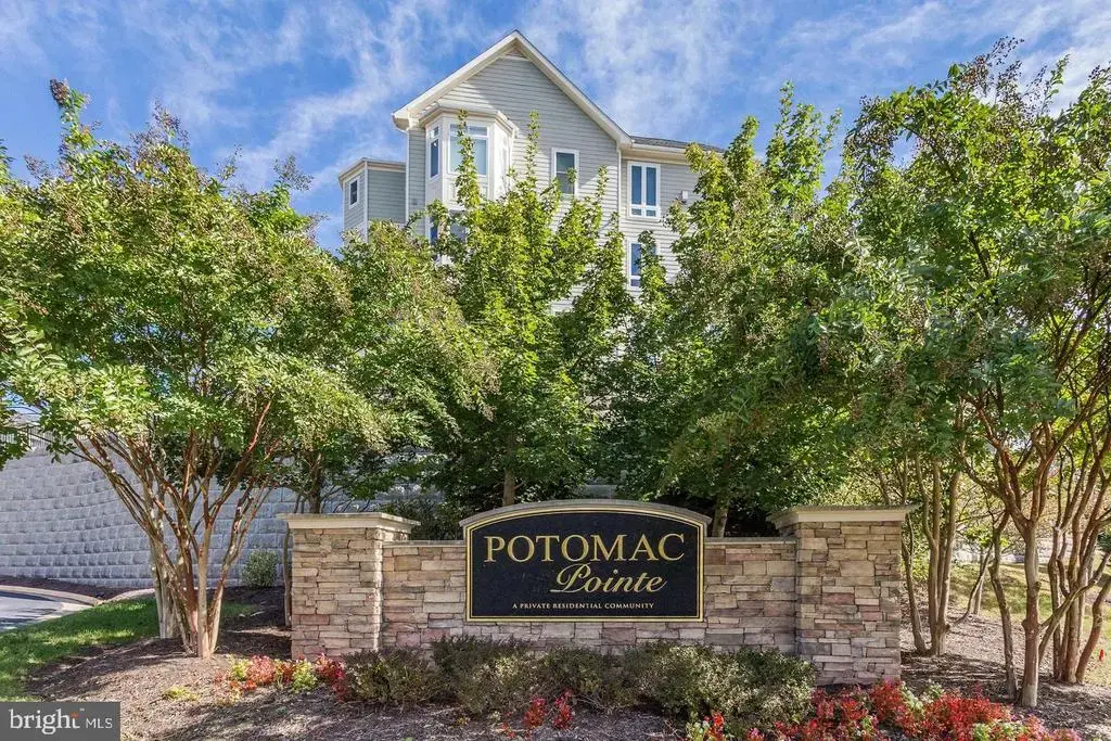 1601 Ladue Ct #101, WOODBRIDGE