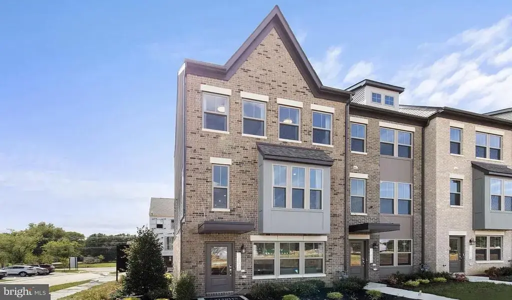 3622 Saint Amy Way, BOWIE