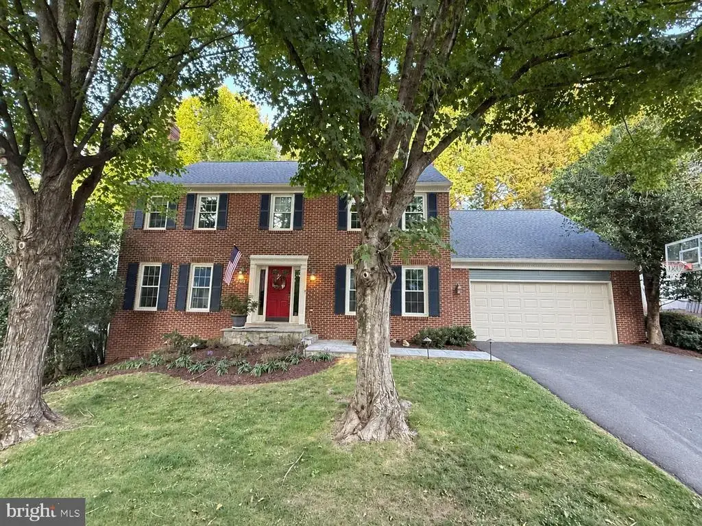 1623 Linway Park Dr, MCLEAN
