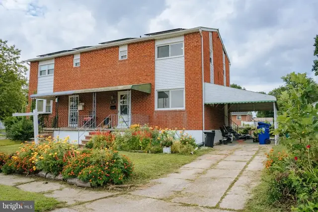 818 Bobby Rd, Baltimore