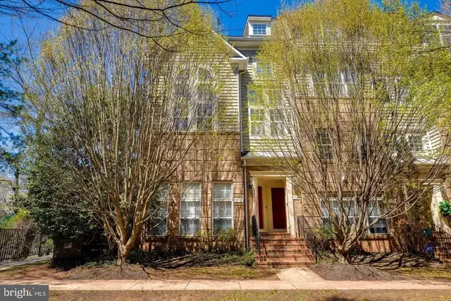 7168 Little Thames Dr, Gainesville