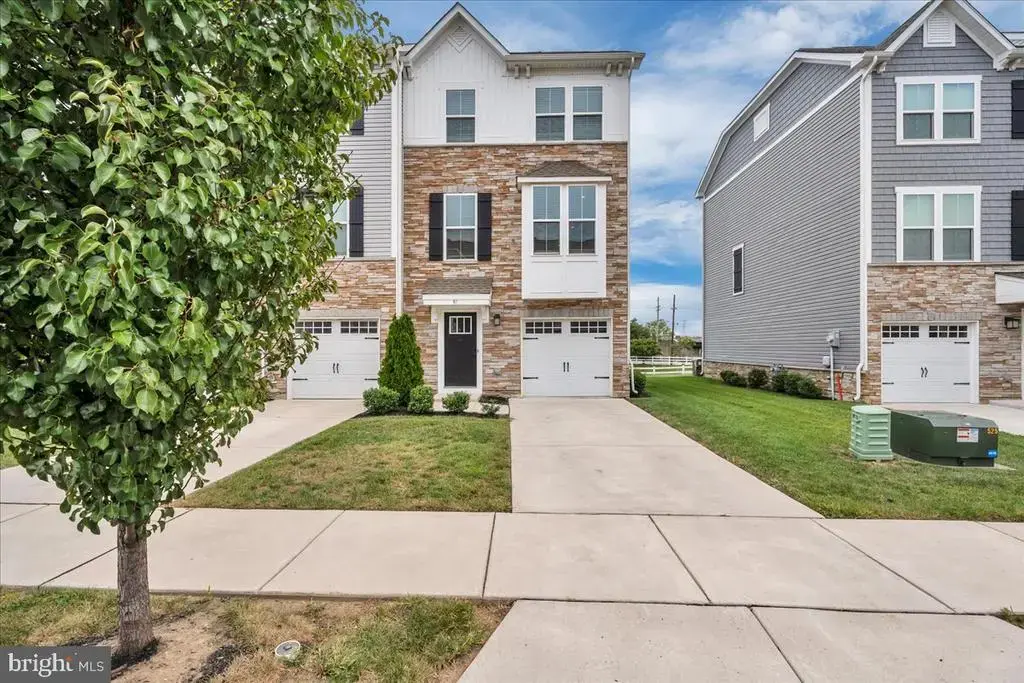 91 Kohlmyer Dr, PENNSAUKEN
