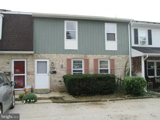 142 E Chapel Ave E, Carlisle
