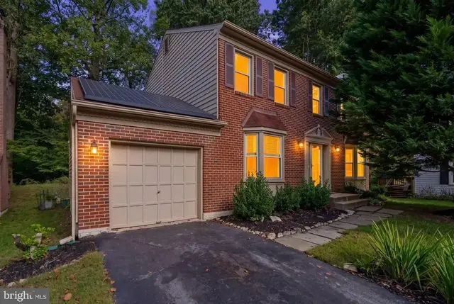 14902 Hatteras Way, Silver Spring