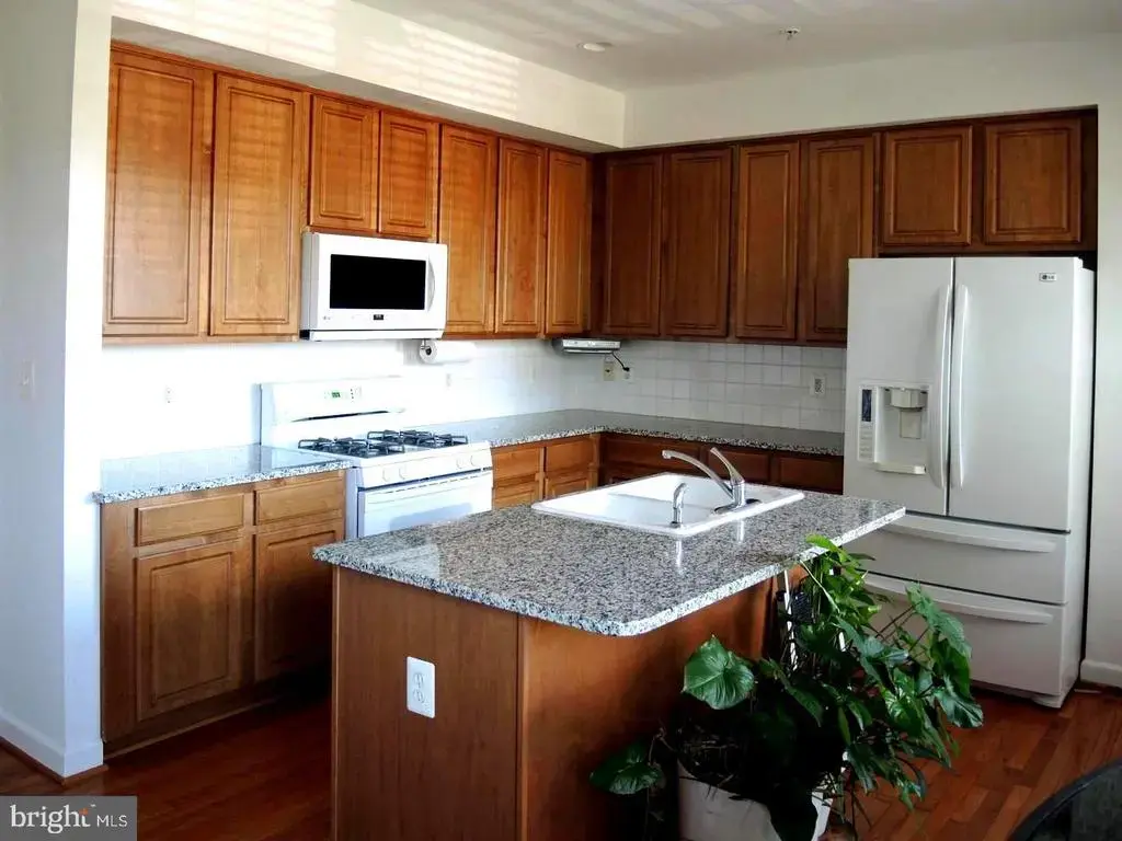 6409 Nice Pl, ALEXANDRIA