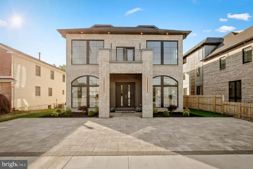 9741 Krewstown, PHILADELPHIA