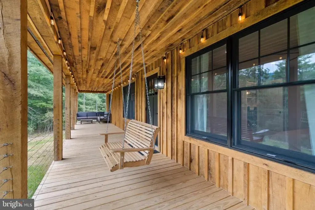 80 River Oak Dr, BENTONVILLE
