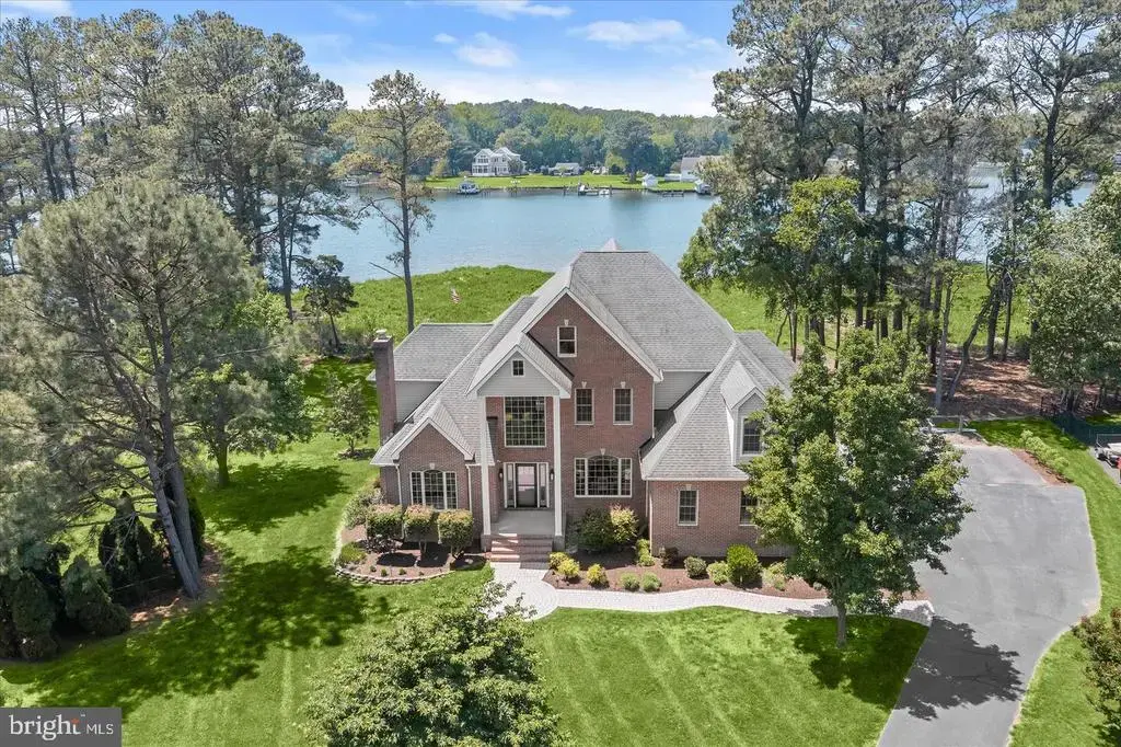 109 Starboard Ct, GRASONVILLE