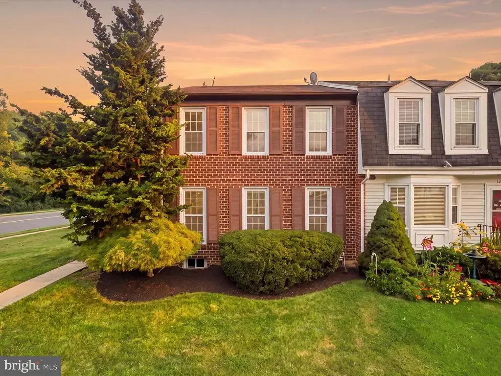 12156 Winona Dr, WOODBRIDGE