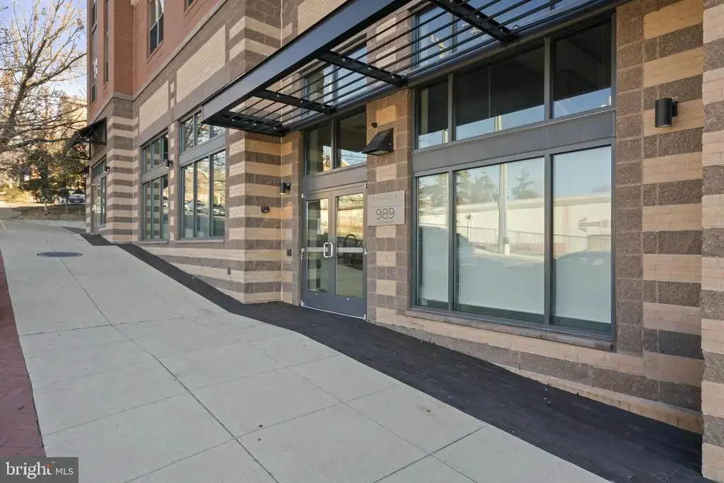 989 S Buchanan St #315, ARLINGTON