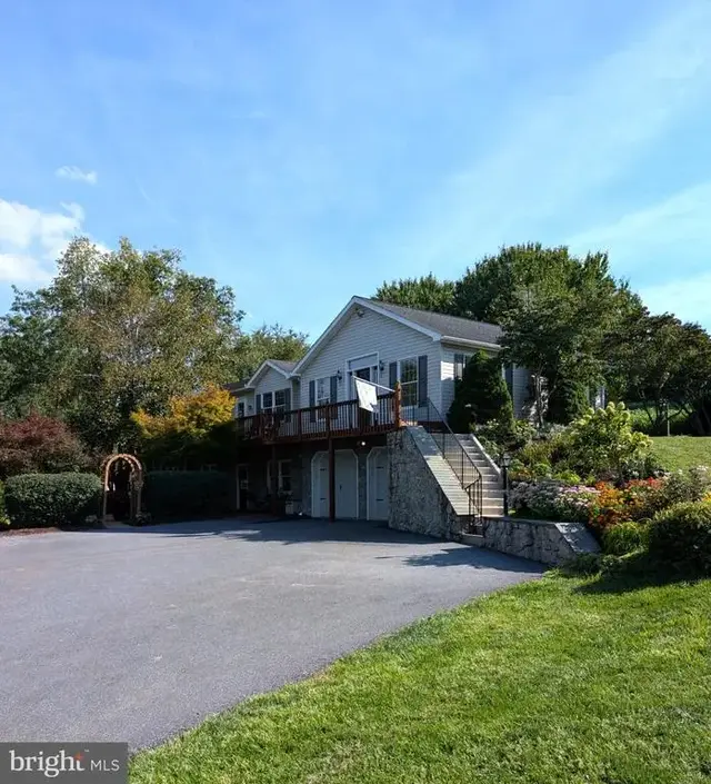 3701 E Elizabethtown Rd, Manheim