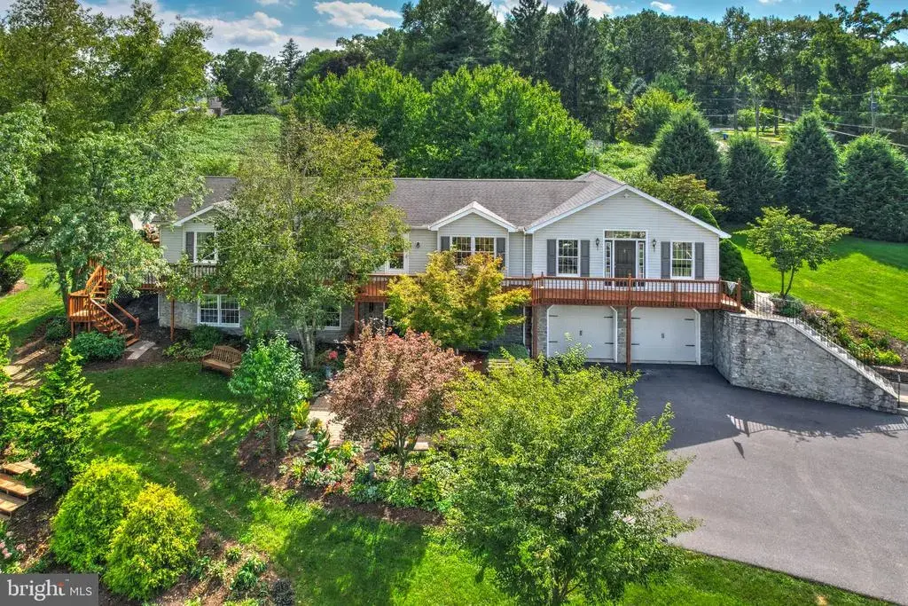 3701 E Elizabethtown Rd, MANHEIM