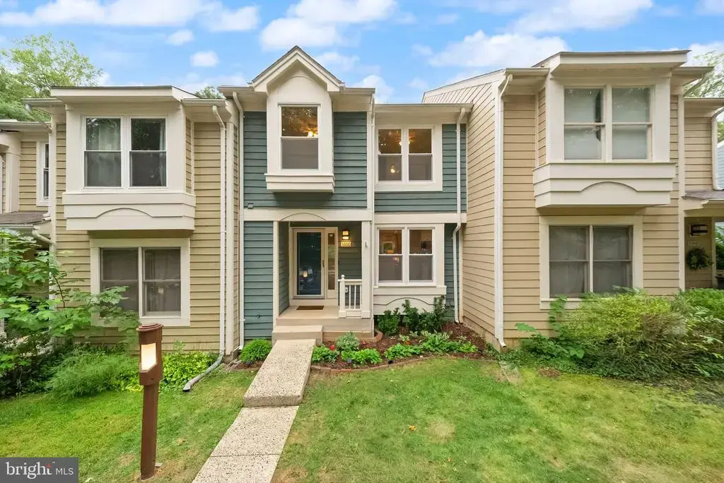 1606 Oak Spring Way, RESTON