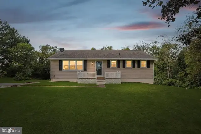 5611 Bowers Rd, Taneytown