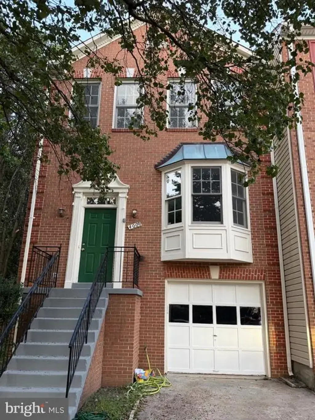 4009 Dogberry Ln, FAIRFAX