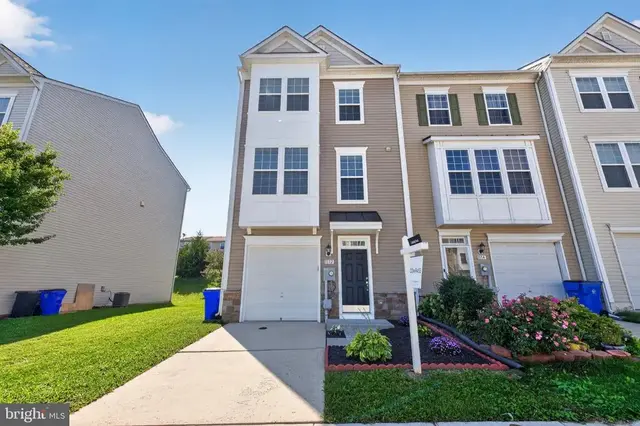 1112 Frontline Dr, Frederick
