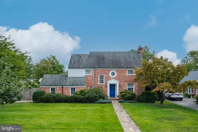 104 Williamsburg Dr, Silver Spring