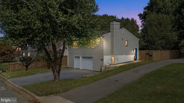 906 Jackson St, Annapolis