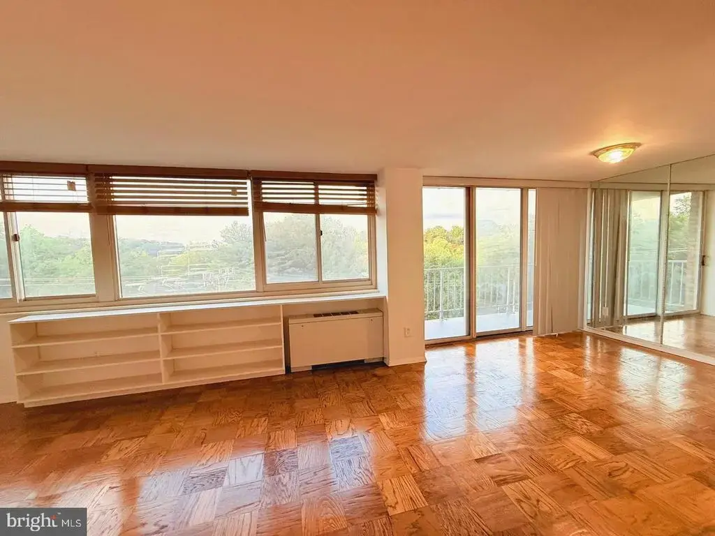 4520 King St #507, ALEXANDRIA