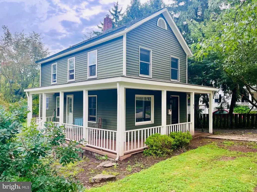 88 Columbia Ave, HOPEWELL