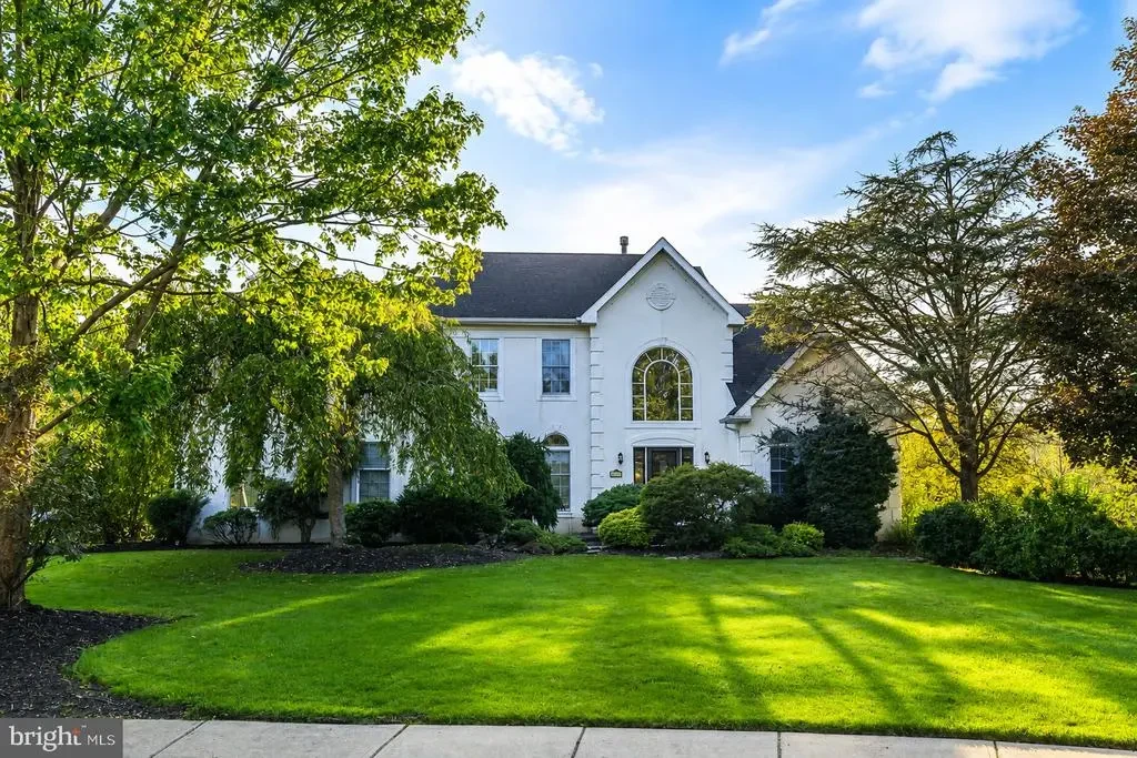 12 Brockton, RINGOES