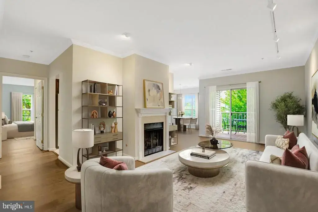 6990 Falls Reach Dr #301, FALLS CHURCH