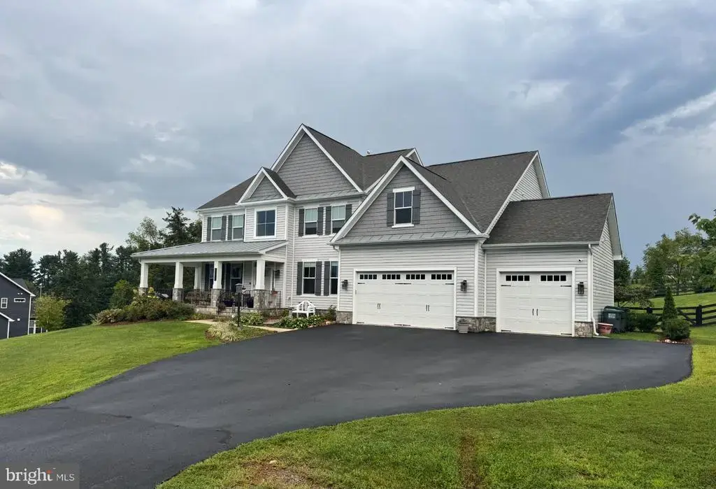 8075 Blue Hills Dr, WARRENTON