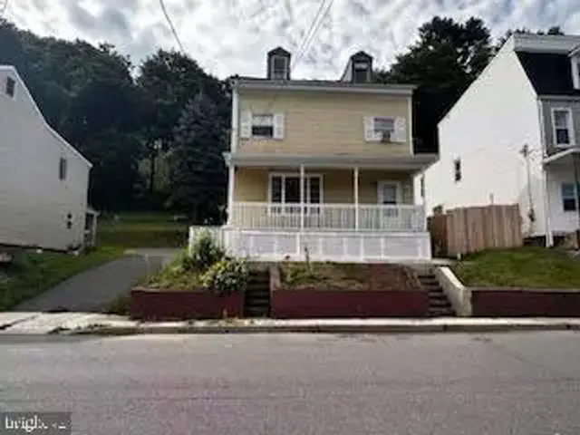 573 Peacock St, Pottsville