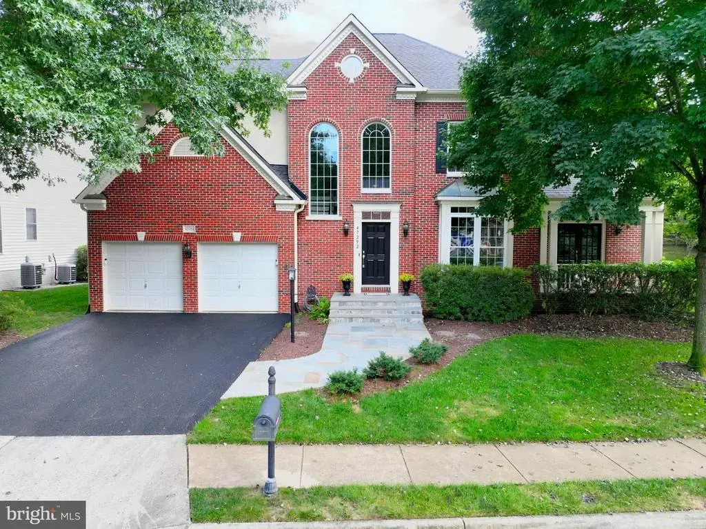 47292 Middle Bluff Pl, STERLING