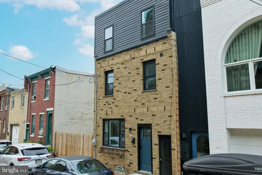 1513 E Hewson, PHILADELPHIA