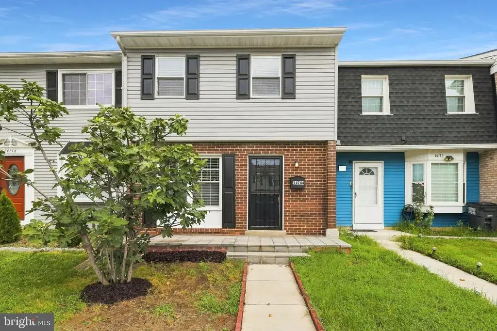 14744 Hackwood, WOODBRIDGE