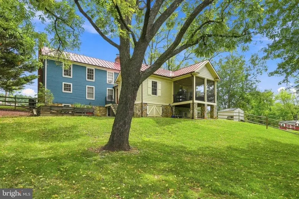 34141 Snickersville Tpke, BLUEMONT