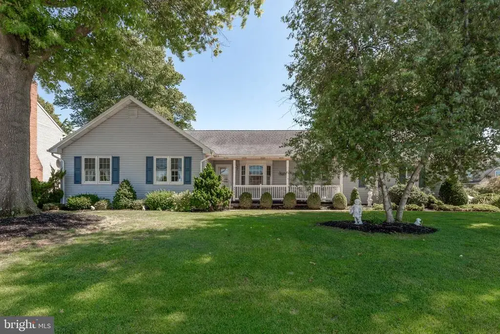 2980 Sunset Ln, YORK