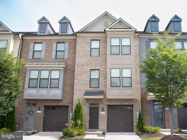 10334 Vista Meadow Way, Lanham