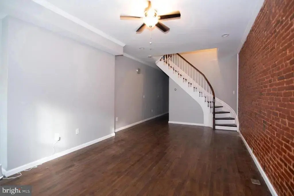 745 Dolphin St, BALTIMORE