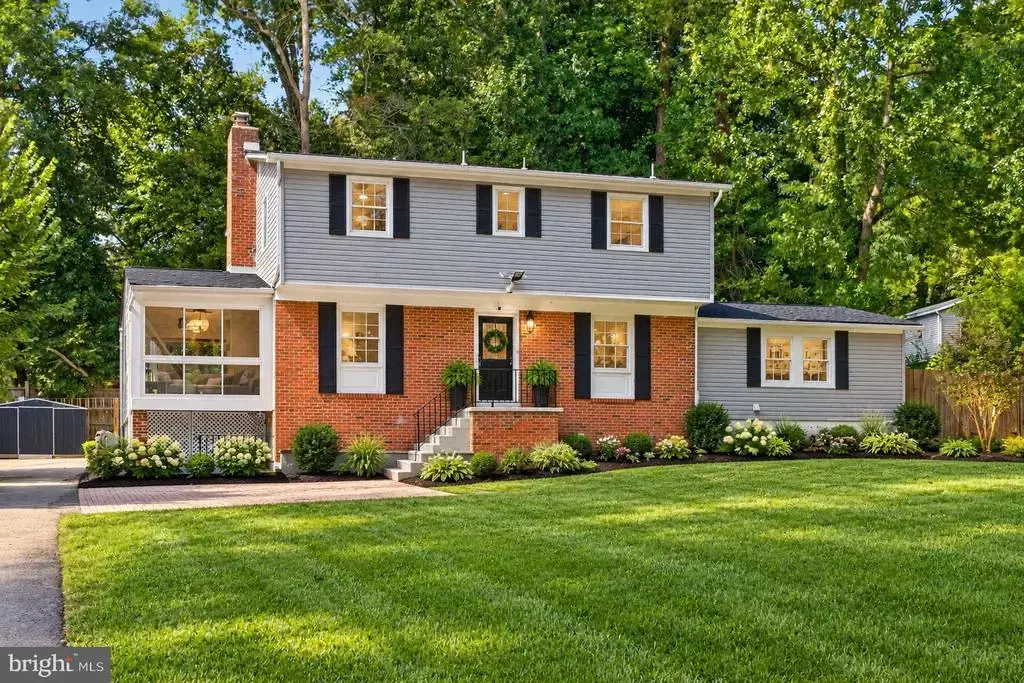 9524 3rd Pl, LORTON