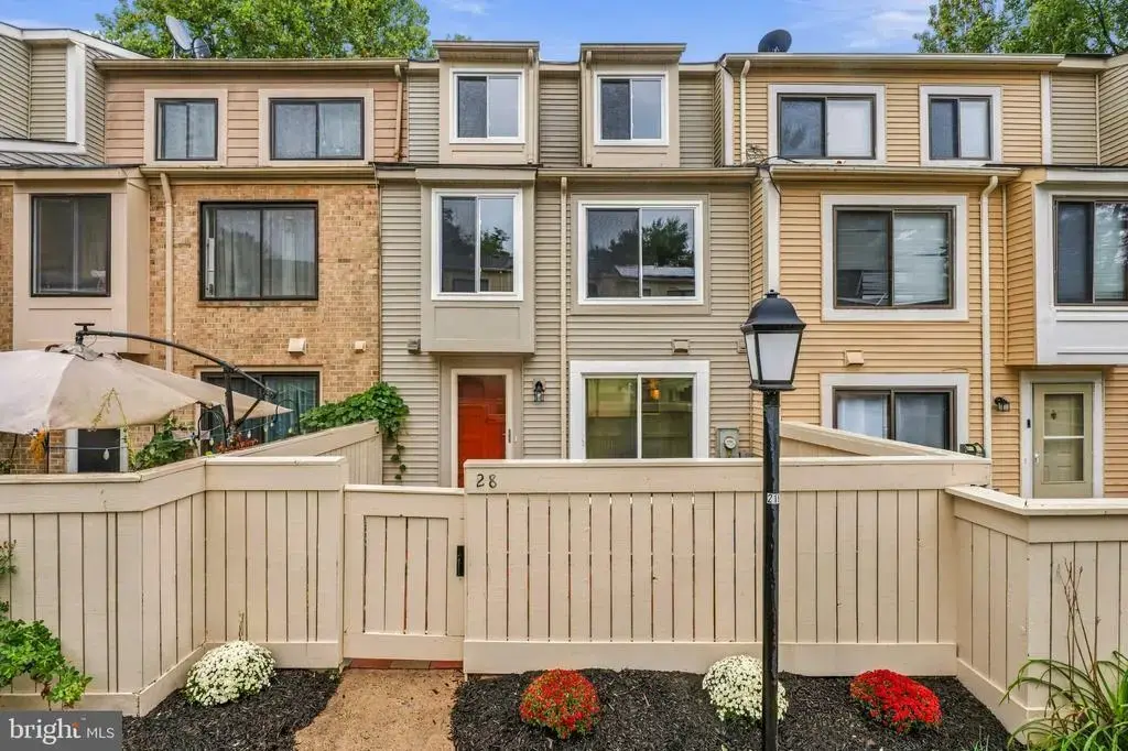 28 Welbeck Ct, MONTGOMERY VILLAGE