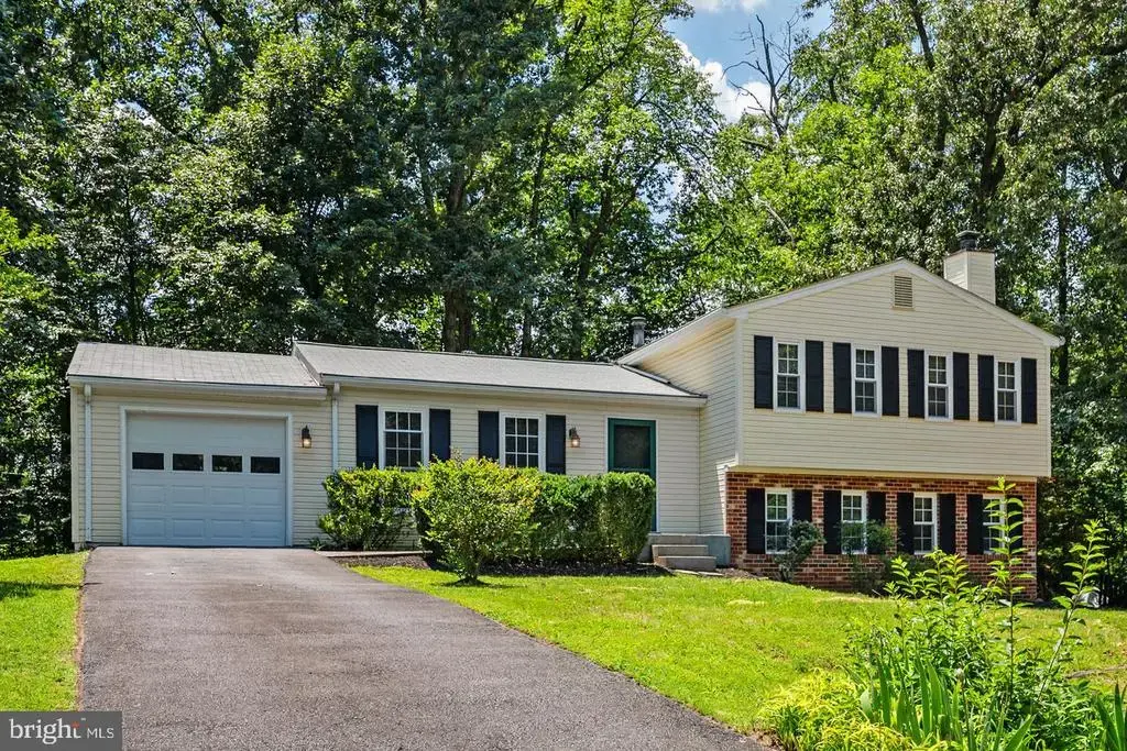 2422 Ivywood Rd, RESTON